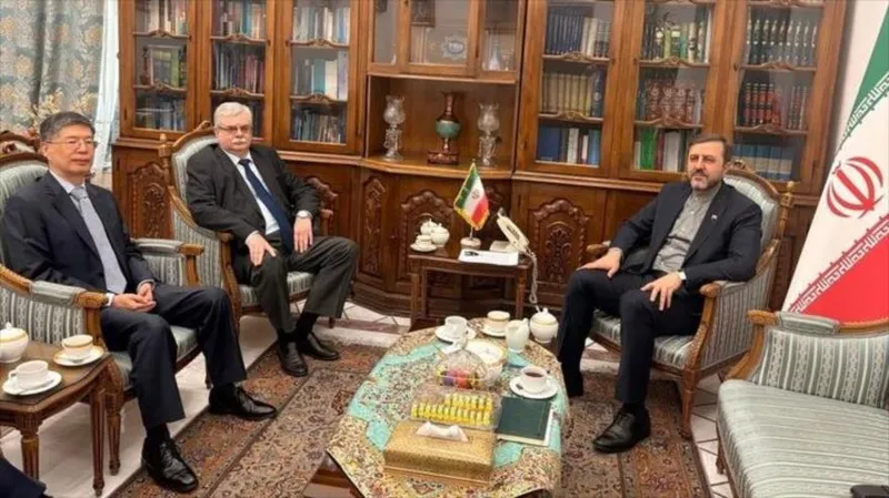 Irán aborda con Rusia y China avances del borrador del memorando con EEUU
