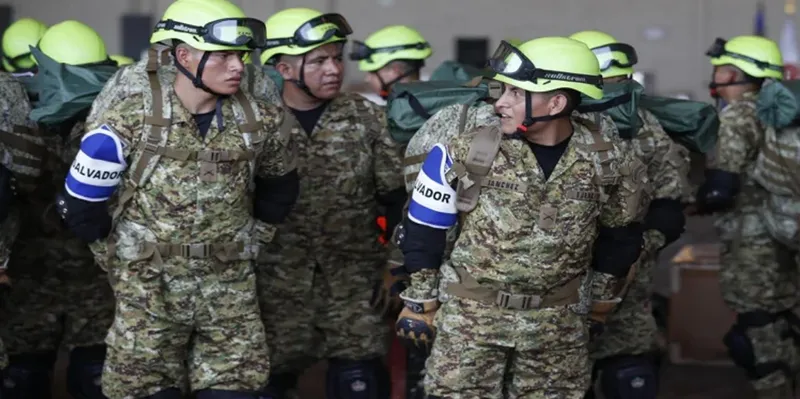 El Salvador envía más rescatistas a Venezuela para reforzar la atención tras los terremotos
