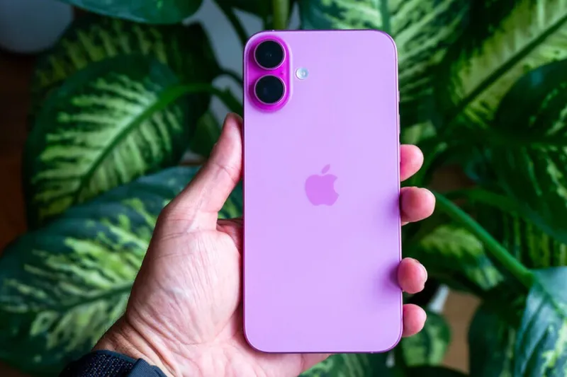 MediaMarkt tiene a precio de liquidación el iPhone 16, una de las mejores formas (actuales) para dar el salto al ecosistema de Apple