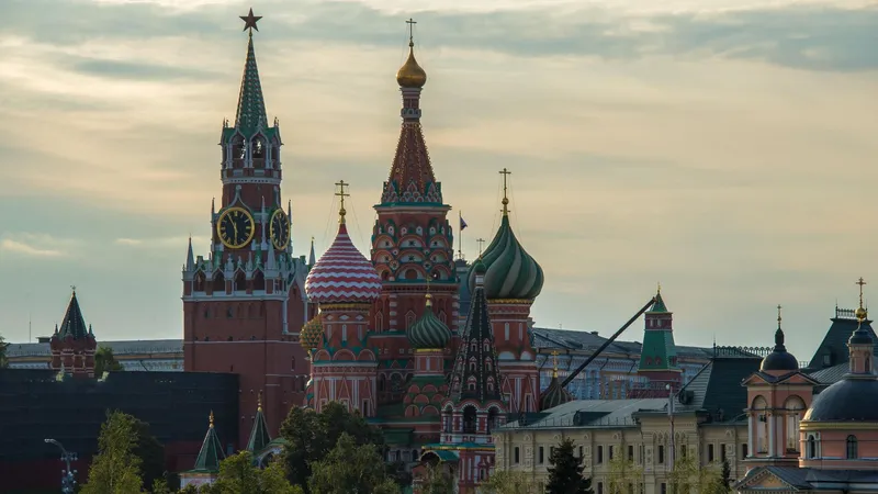 "Es mejor dialogar": El Kremlin denuncia el camino europeo hacia una confrontación total con Rusia
