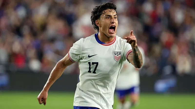 Alejandro Zendejas, "más a gusto" en Estados Unidos pese a no jugar