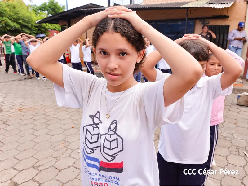 Comunidad Educativa en Ejercicio Nacional de Protección de la Vida