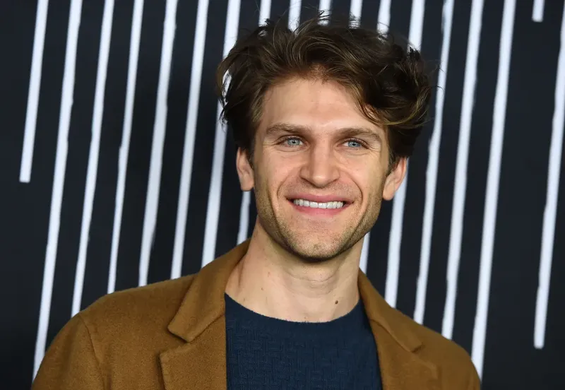 Keegan Allen, actor de “Pretty Little Liars”, es asaltado a punta de pistola en Los Ángeles