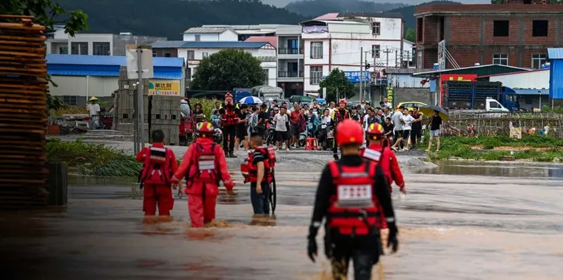 Lluvias torrenciales dejan 4 muertos y 8 desaparecidos en Guangxi, China