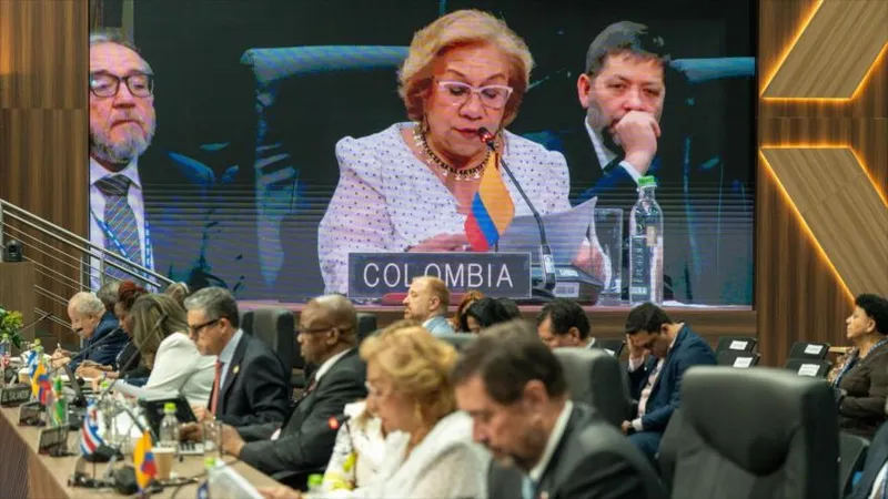 Colombia alerta ante la OEA sobre injerencia externa en sus presidenciales