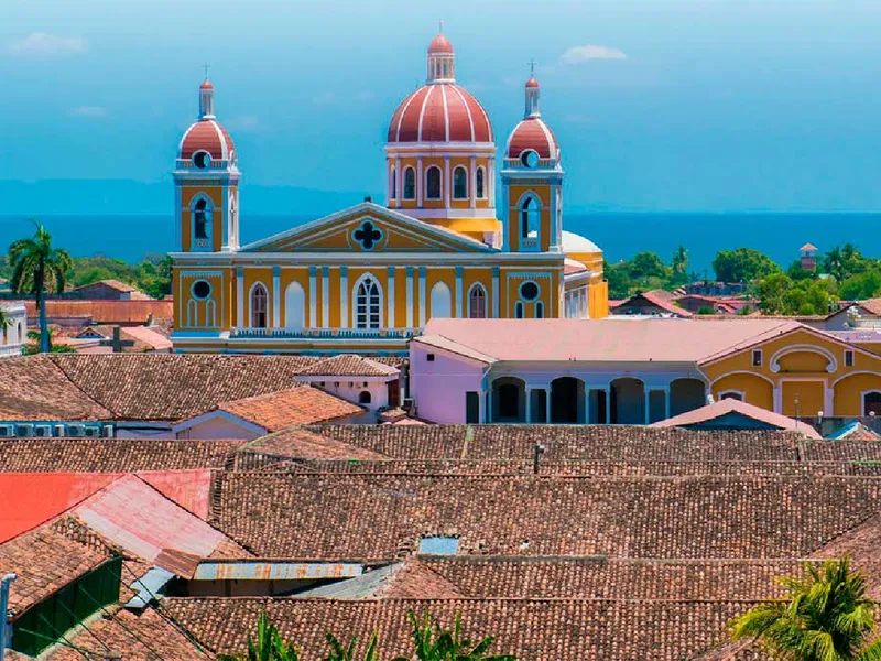 ¿Por qué Lonely Planet incluyó a Granada entre los destinos recomendados para viajar en el 2027?
