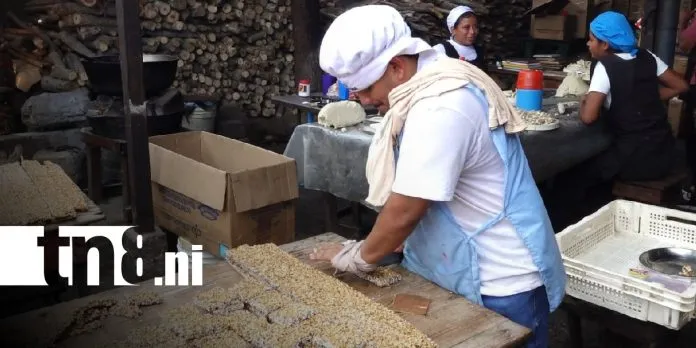 Dulcería Martínez alista más de 65 variedades de dulces para La Purísima
