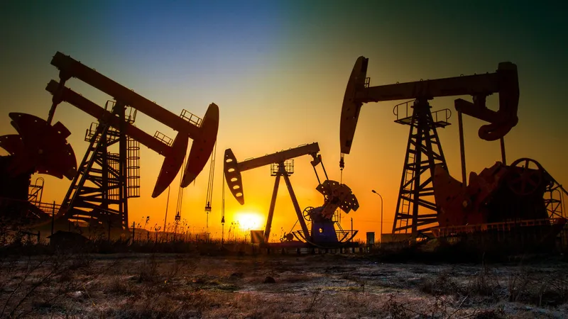 El Brent se dispara tras el nuevo intercambio de ataques entre EE.UU. e Irán