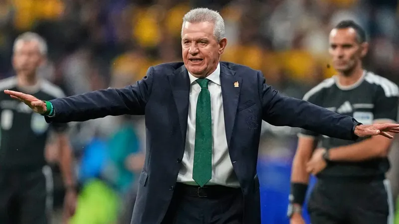 Confianza plena en Javier Aguirre con el Valencia