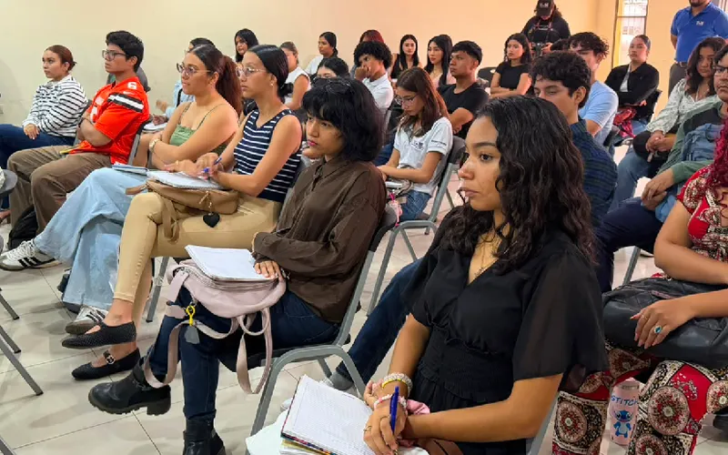 Más Capacitaciones en Universidades