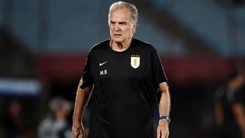 Marcelo Bielsa no se fía de los rivales de Uruguay en el Mundial 2026