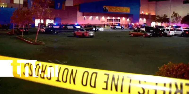 Tiroteo en centro comercial de California deja un muerto y varios heridos