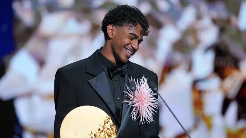 Lamine tiene tiempo: Messi, Ronaldo o CR7 estrenaron Balón de Oro sobre la veintena