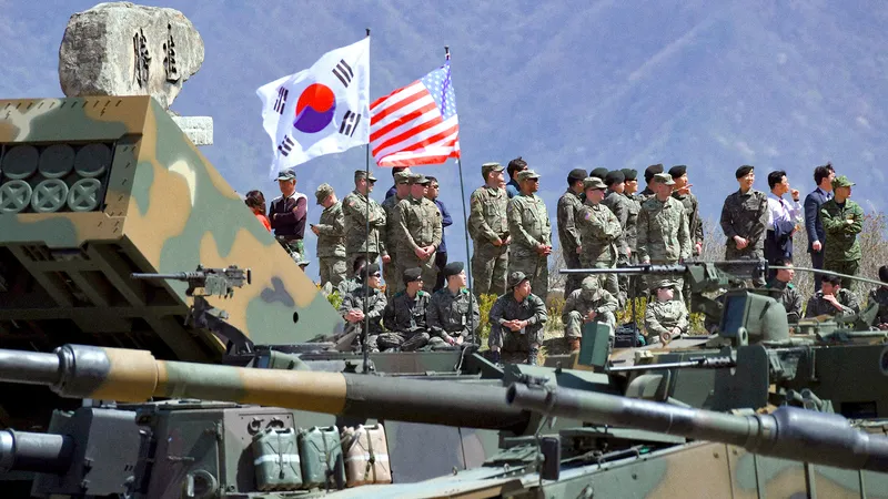 Estados Unidos y Corea del Sur suspenden maniobras militares