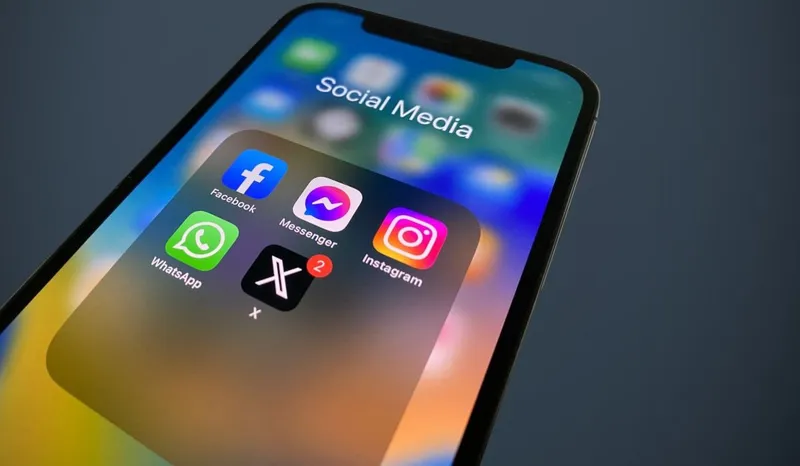Indonesia restringe el acceso a redes sociales a menores de 16 años
