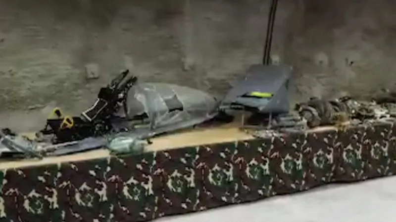 IMÁGENES: Irán exhibe más de 170 drones estadounidenses e israelíes destruidos por su defensa aérea