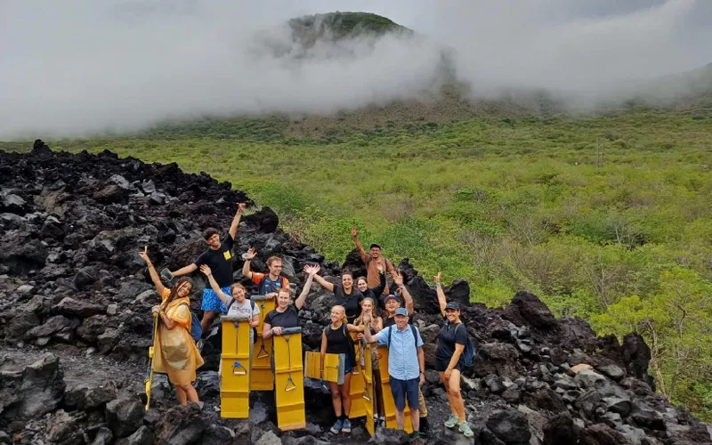 Más visitas en Cerro Negro