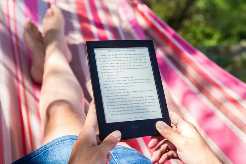 "Gasto 0 euros en eBooks". Un usuario comparte su truco para leer libros electrónicos gratis de forma legal