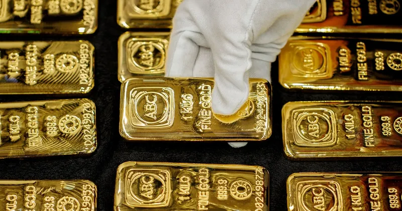 El oro registra su caída más grande desde marzo y pierde todas las ganancias del año