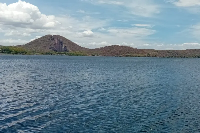Hervideros volcánicos en Xiloá atraen a turistas en vacaciones