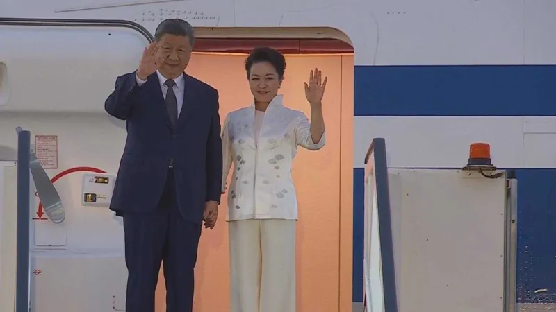 El presidente chino, Xi Jinping, llega a El Cairo con motivo de su visita de Estado a Egipto