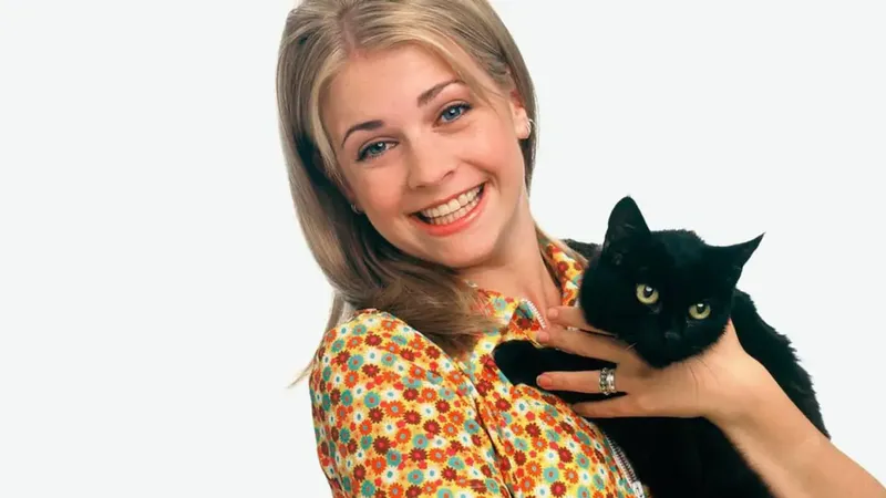 Sabrina, la bruja adolescente cumple 30 años y prepara una gira para volver a hacer magia