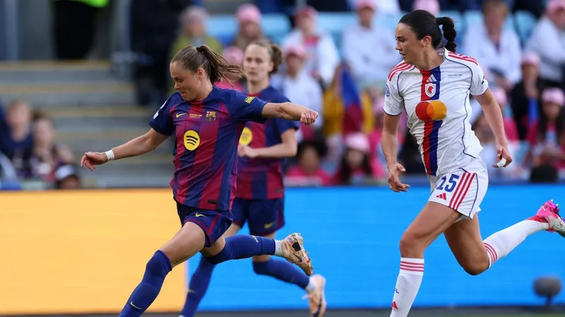 ¡Pajor adelanta al Barça!