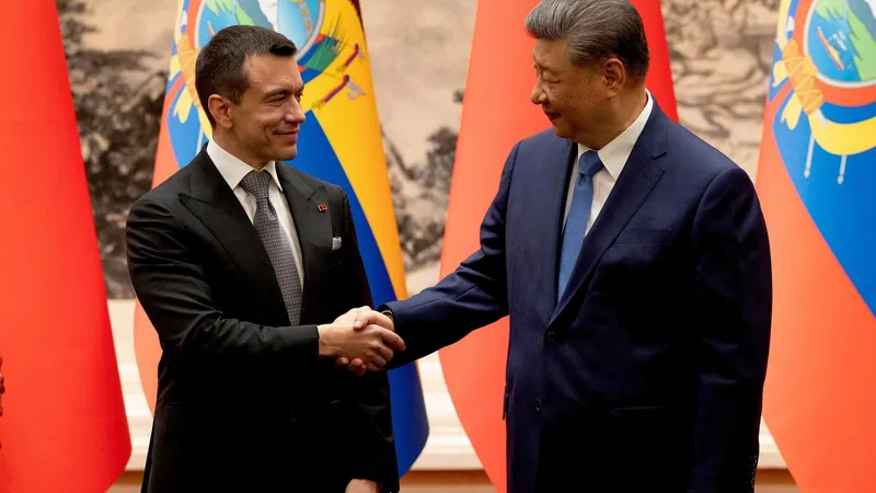 Ecuador afianza lazos con Asia: ¿Un giro pragmático para el Gobierno de Noboa?