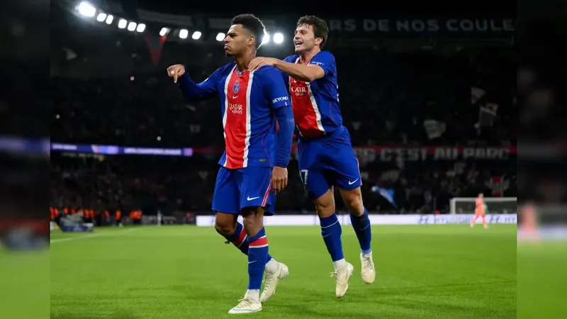 PSG derrota al Barcelona en la UEFA Champions League