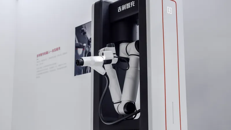Geely desafía a los escépticos del coche eléctrico con un sistema que carga capaz de recuperar del 10% al 70% en 4,5 minutos