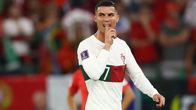 Cristiano Ronaldo no podía irse sin tirar su última frase: "Antes de CR7, Portugal no tenía ningún título"