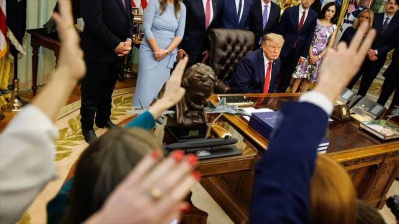 ¡Libertad de expresión, al estilo estadounidense!: CNN planta cara a Trump