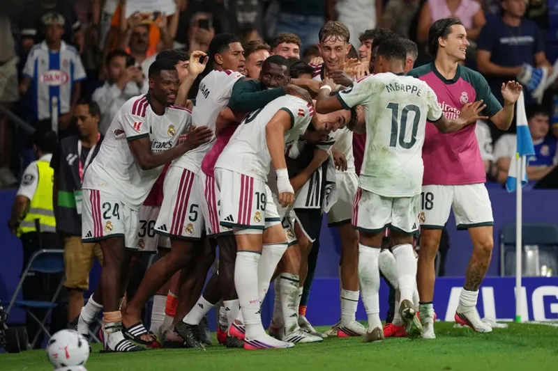 Real Madrid vence al Espanyol en un agónico debut en LaLiga