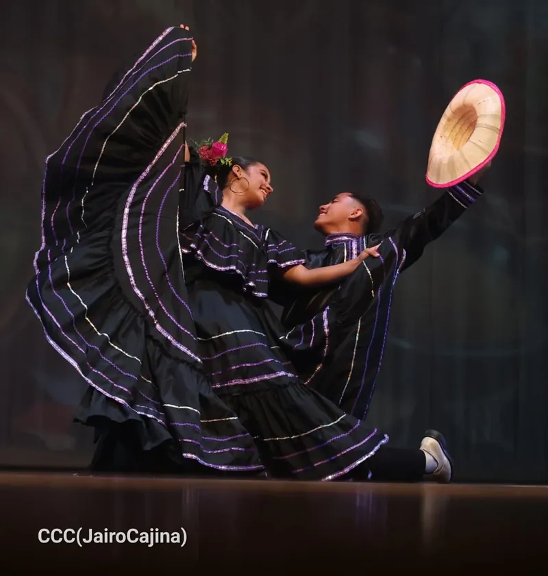 Gala Folclórica reúne a 500 artistas en el Teatro Nacional Rubén Darío