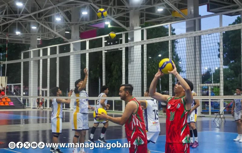 Leones de Managua remontan ante Estelí y suman su segunda victoria en el Voleibol Mayor