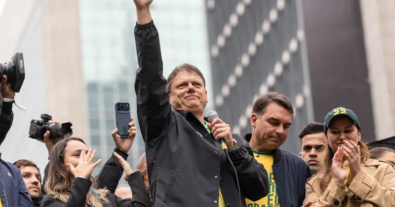 Exministro de Jair Bolsonaro es reelegido gobernador de São Paulo en primera vuelta