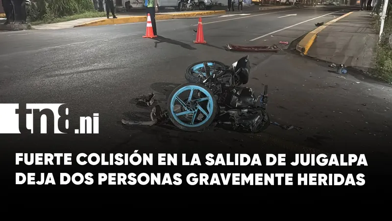 Dos personas graves tras fuerte colisión entre motocicleta y vehículo en Juigalpa, Chontales