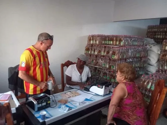 Venta de aceite en Las Tunas marca un precedente contra la especulación