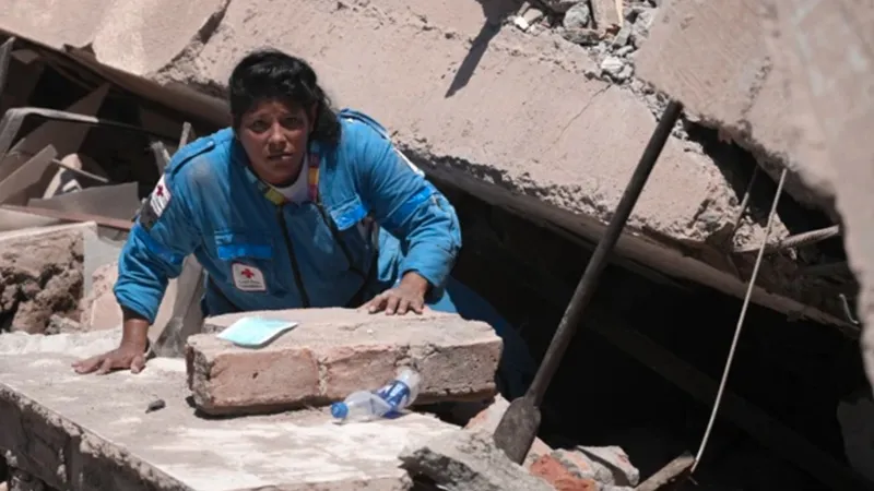 Terremoto en Colombia eleva a 165 los muertos y deja 1.246 heridos