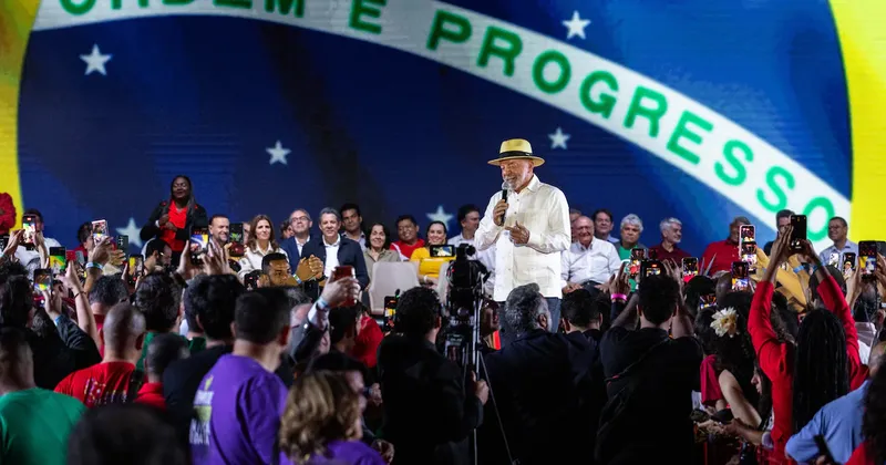 Inversores extranjeros aceleran la salida de capital de la bolsa brasileña ante el temor electoral