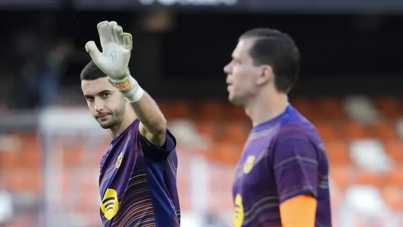 Nuevos dorsales para Joan Garcia y Szczesny