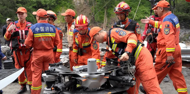 ¡Alerta en Nepal! Suspenden rescates ante riesgo de desborde de un lago
