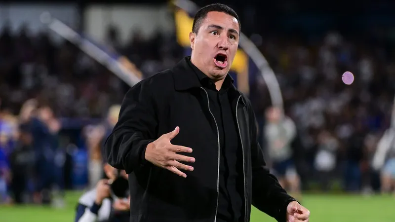 Efraín Juárez tendría ofertas del fútbol europeo