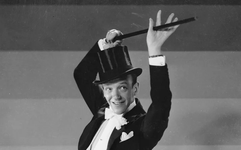 Del traje de Spider-Man al estudio de baile: Tom Holland prepara el biopic de Fred Astaire