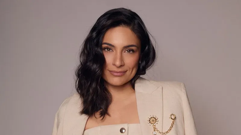 Ana Brenda Contreras regresa con 'Ella, sin Filtros', un espacio para hablar sin miedo y desde el corazón