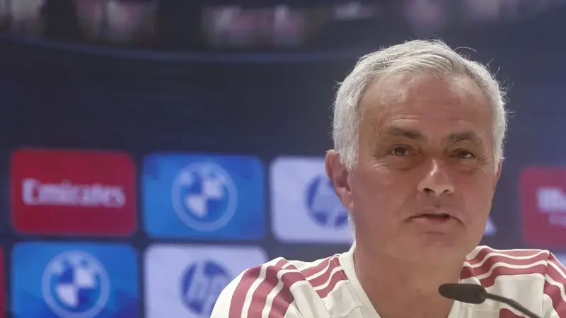 Mourinho 'pasa' de Lamine: "No opino sobre las palabras de un jugador"