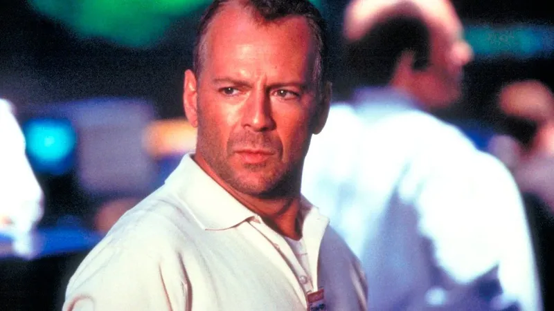 "Sé que nunca volveré a trabajar con él": Bruce Willis criticó duramente a uno de los directores más exitosos de todos los tiempos
