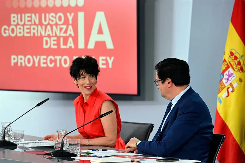 España aprueba su ley de IA: deepfakes sexuales fuera, etiqueta de IA obligatoria y multas millonarias al sector privado