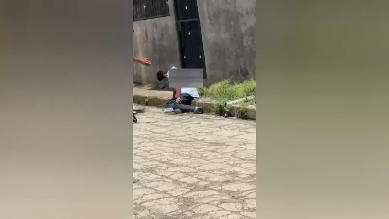 Hombre ingresa a hospital de Carazo con cuchillo clavado en la espalda (+Video)
