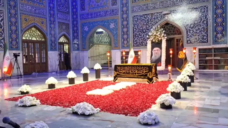 Mashad sigue siendo epicentro del homenaje al Líder mártir y su familia